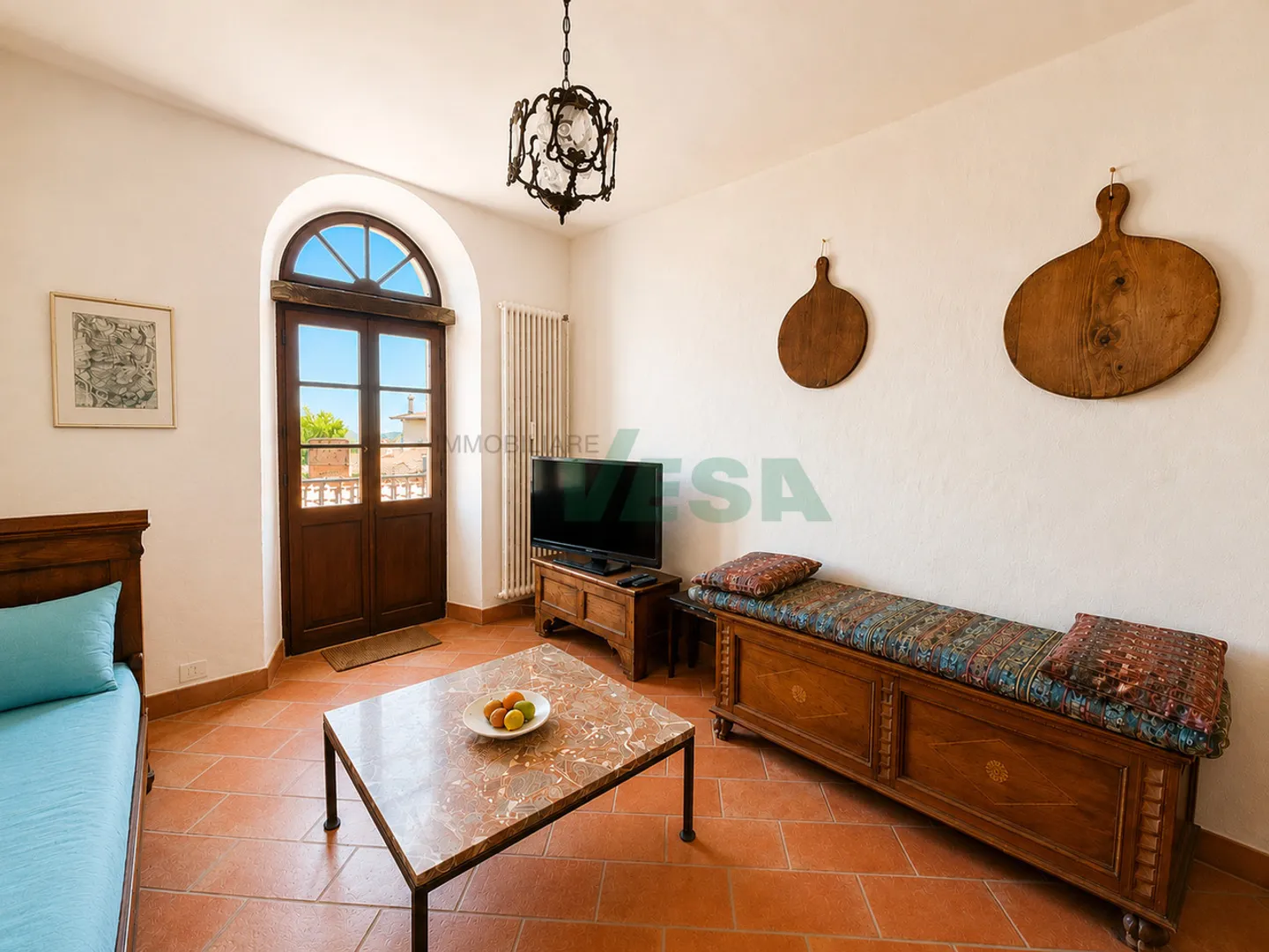 Charming spacious core house with a large and beautiful garden - Photo 8 of 13