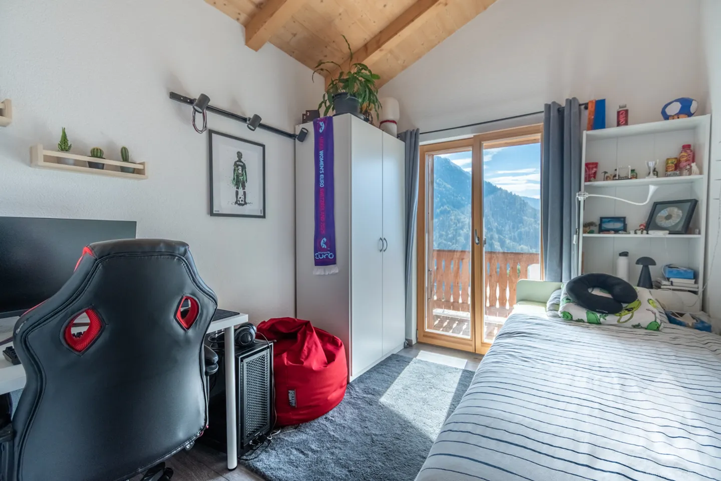 Fully renovated chalet with panoramic view in Posses-sur-Bex - Photo 9 of 13