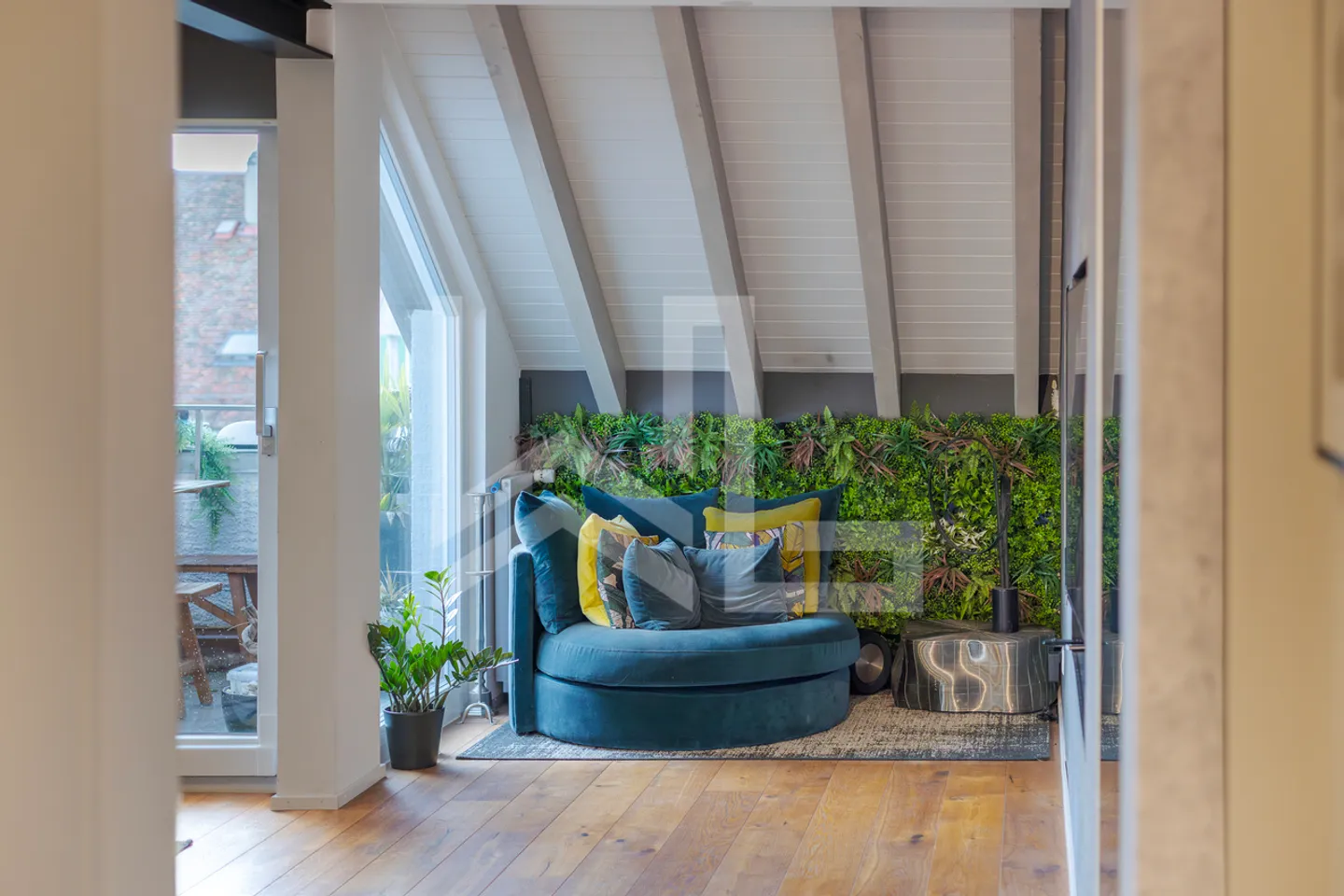 Superbe duplex entièrement rénové - Foto 7 von 9