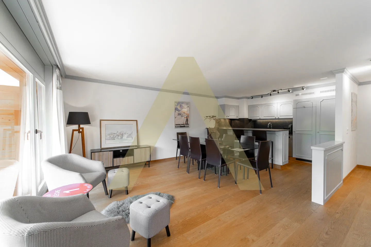 Bell'appartamento vicino al centro della stazione - Foto 3 di 8