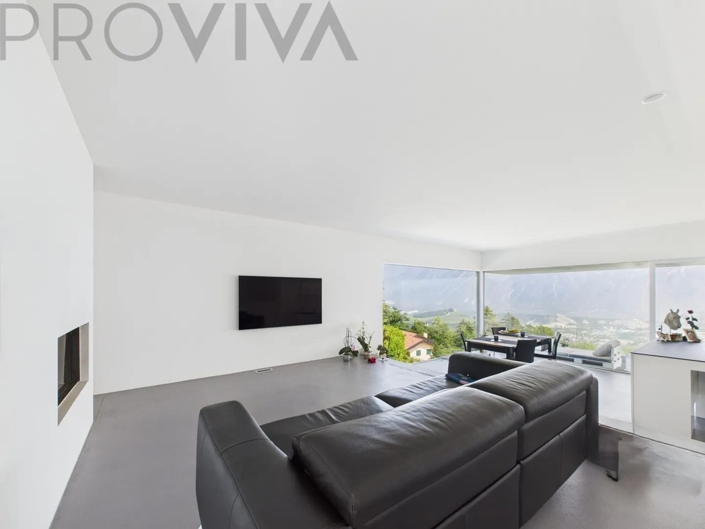 Luxuriöse Villa mit Salzwasserpool und unvergleichlichem Talblick - Foto 4 von 8