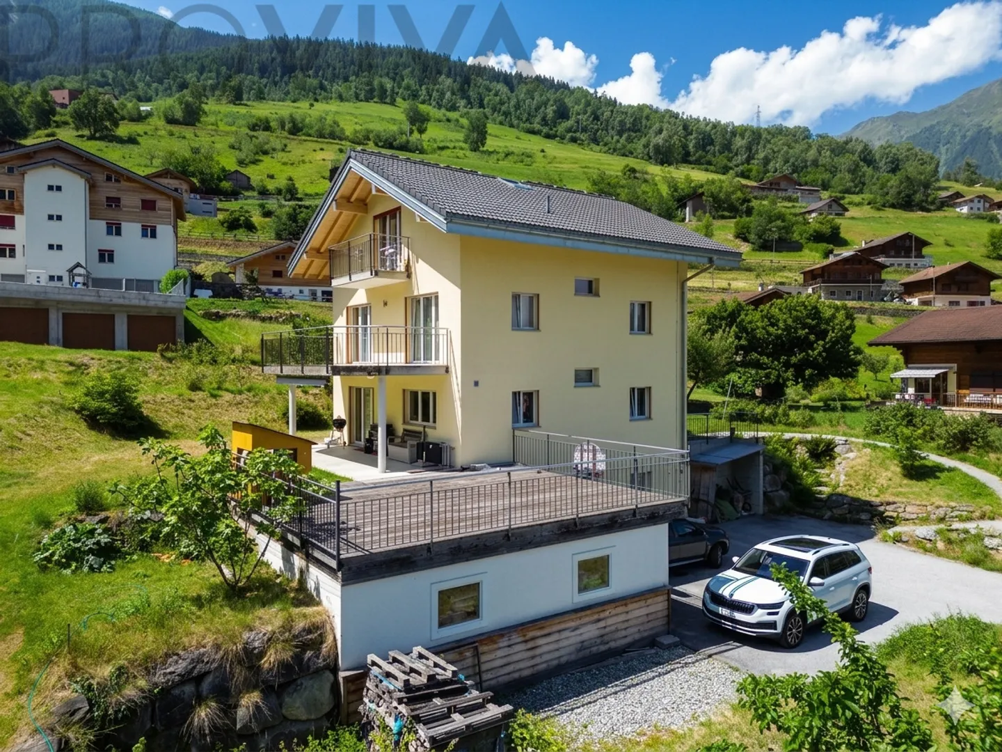 Villa familiale avec vue sur les montagnes - Photo 2 sur 9