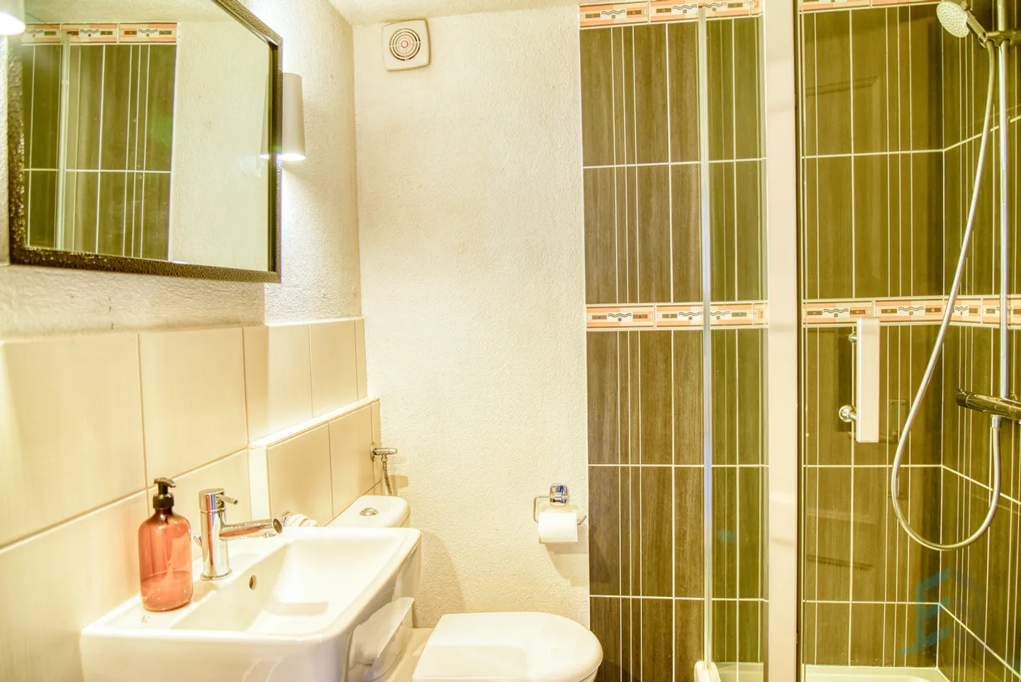 EXCLUSIVITY Village House of 4 ½ Rooms in the Center of Venthône - Photo 9 of 13