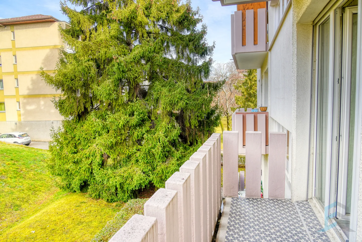 Exclusive Beautiful 3 ½ Room Apartment Close to the Center - Photo 11 of 13