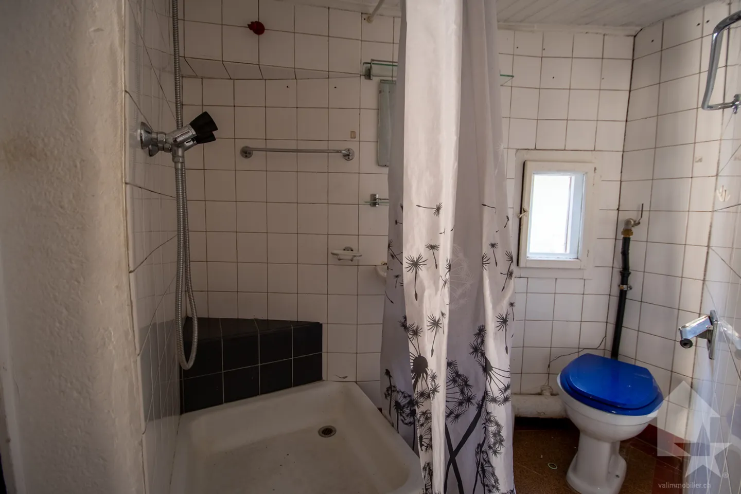 Immeuble à rénover de 3 appartements au coeur de Martigny - Foto 7 von 13