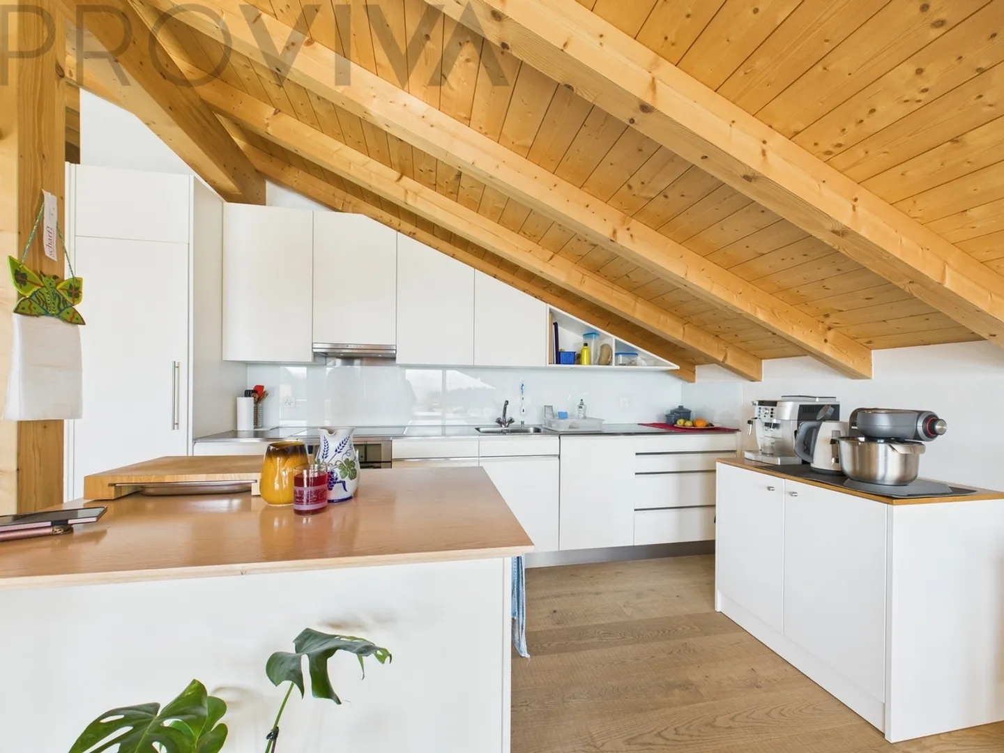 Helle und moderne Dachwohnung mit Alpenblick - Photo 3 of 9