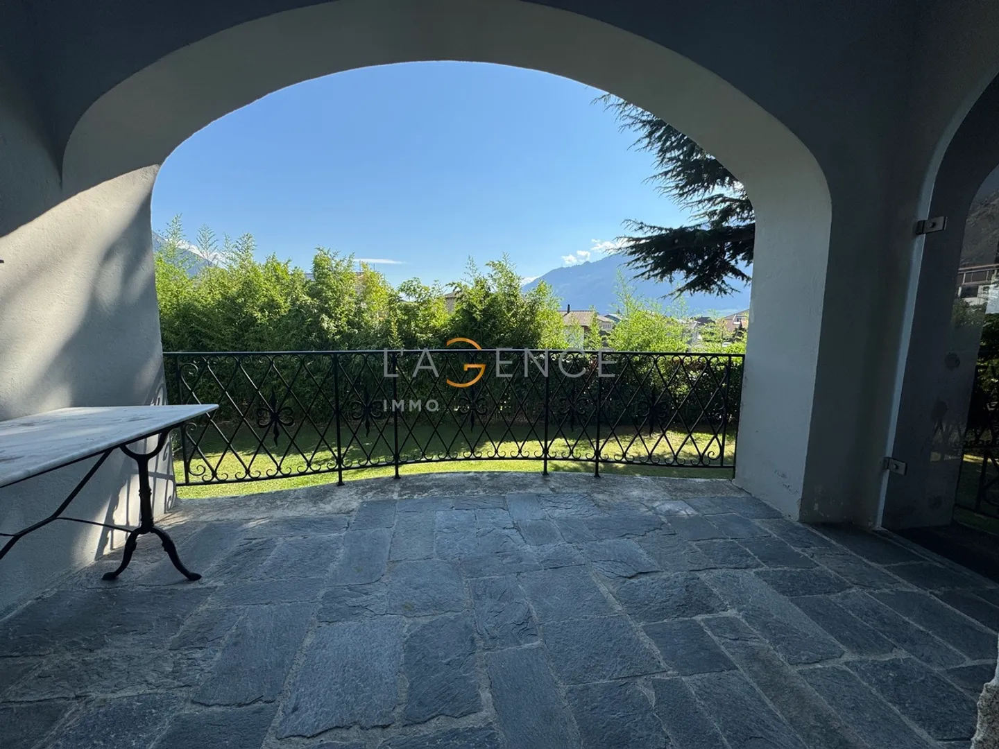 An exceptional property, rare on the market! - Photo 12 of 13