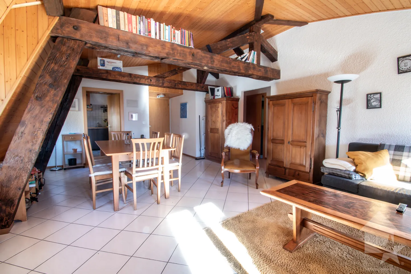 3.5-room attic apartment - Photo 2 of 10