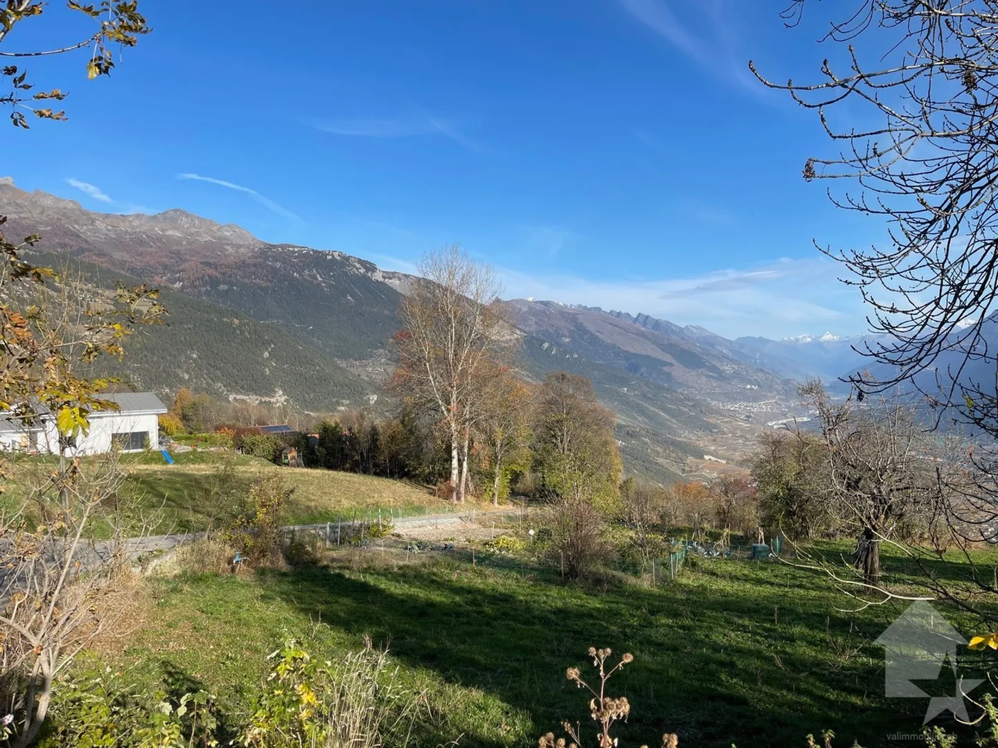 Building plot, gently sloping, quiet and with panoramic view - Photo 3 of 7