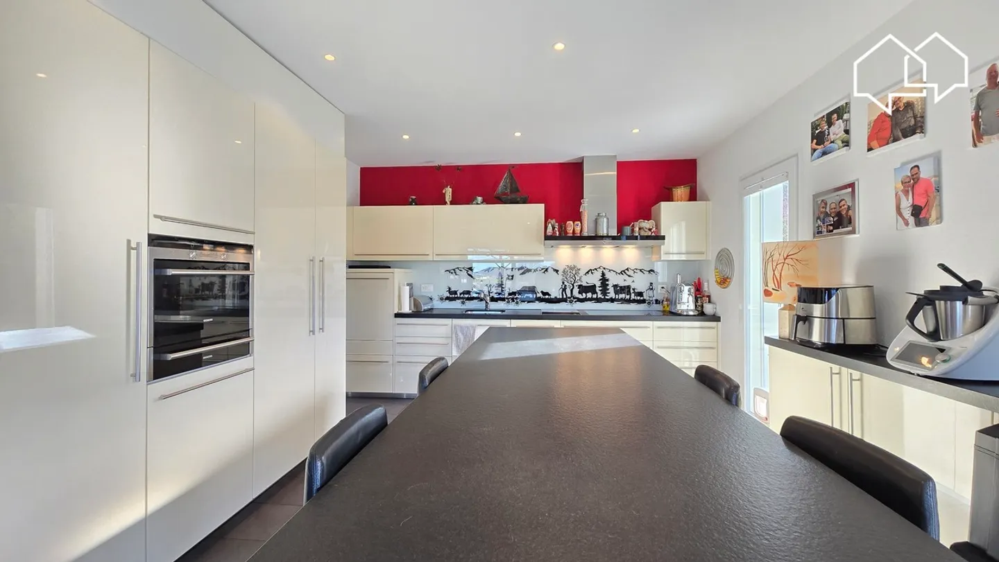 Wunderschönes Haus mit Studio auf einem 1400m² großen Grundstück - Foto 6 von 13