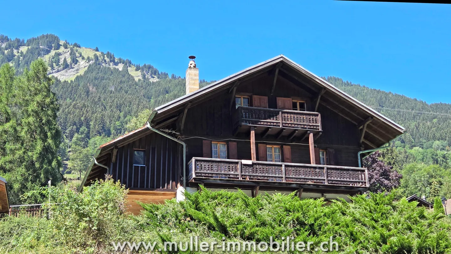 Spacious chalet with a view of the Dents du Midi in Champéry - Photo 12 of 13
