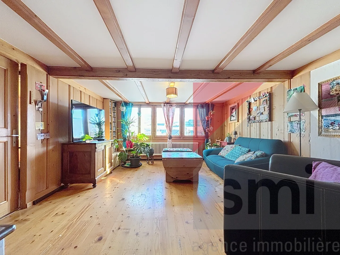 Charmant appartement de 8,5 pièces dans une ferme rénovée à Vuadens - Photo 4 sur 13