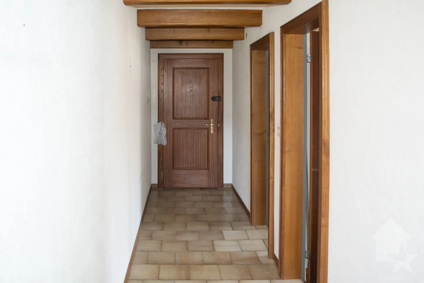 Spacious 4.5-room apartment of 108 m2, 2 balconies, view of the Alps - Photo 5 of 13
