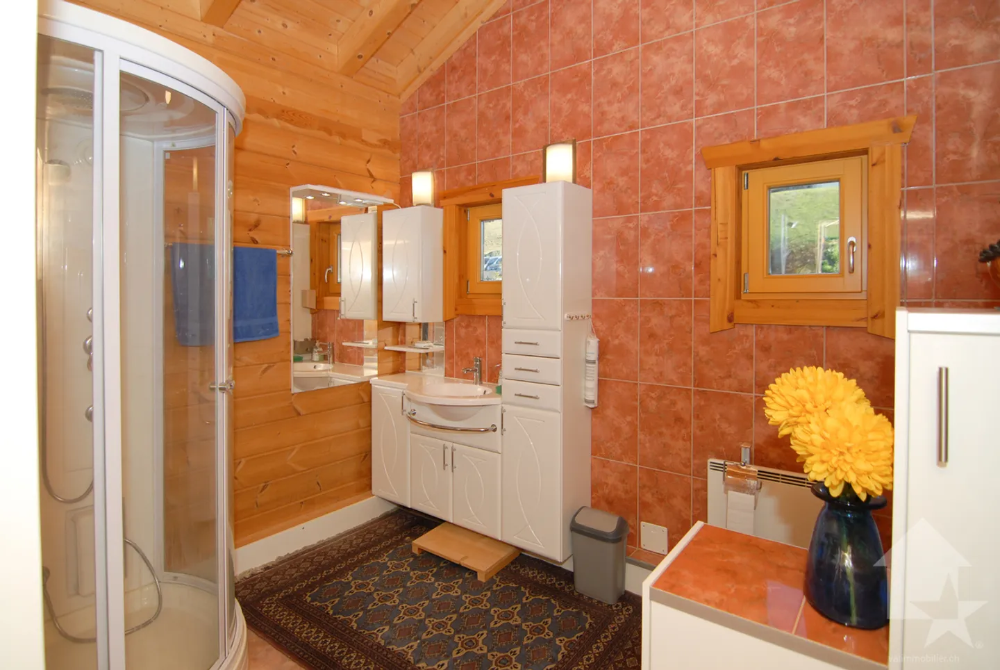 Chalet mit 6,5 Zimmern, das von einer atemberaubenden Aussicht profitiert - Foto 9 von 13