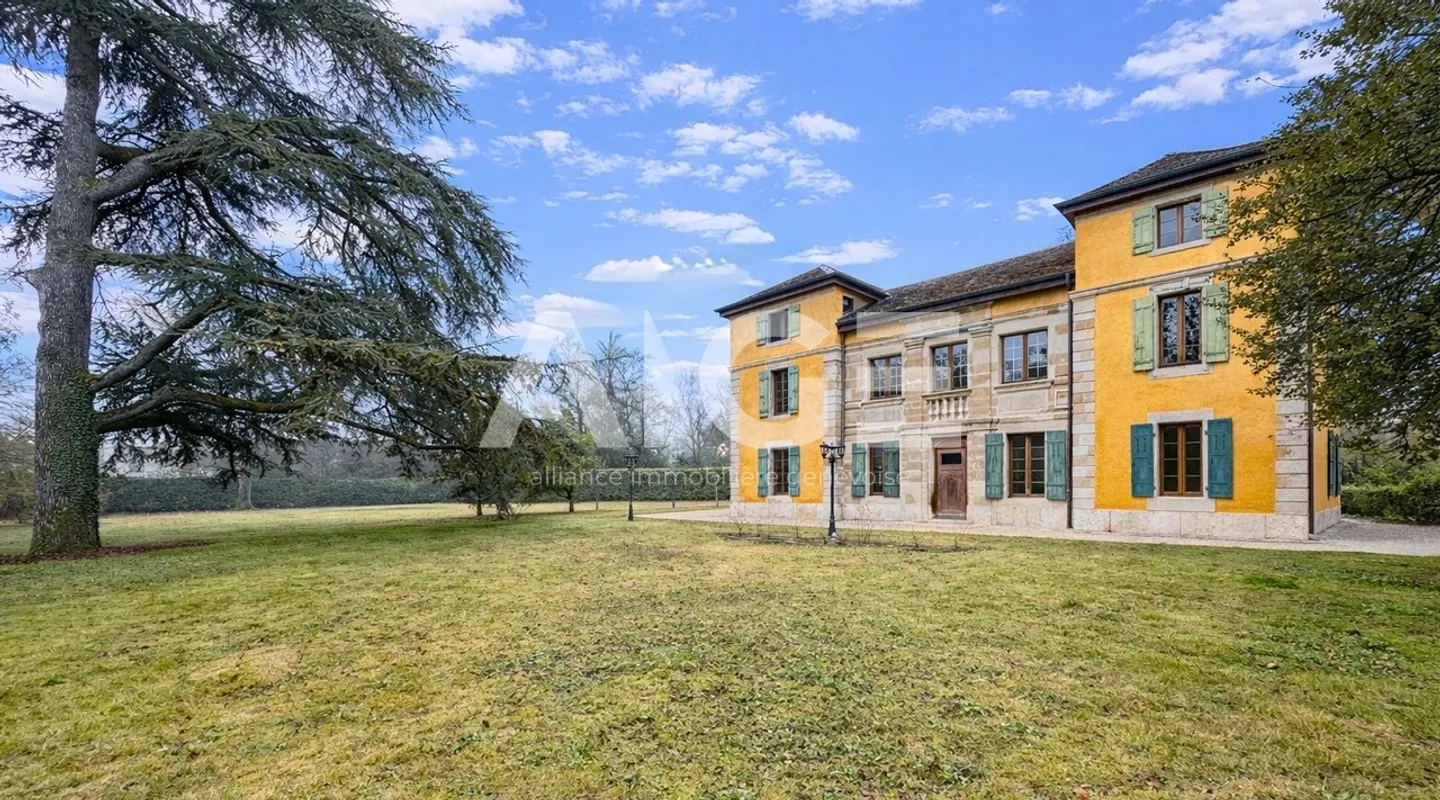 Magnifique propriété sur parcelle de 3'300m2 - Foto 3 von 11