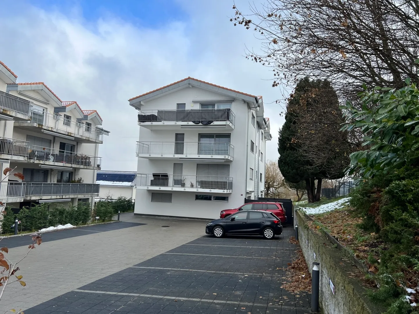 Rental building 5 minutes from A12 junction Rossens - Photo 3 of 5