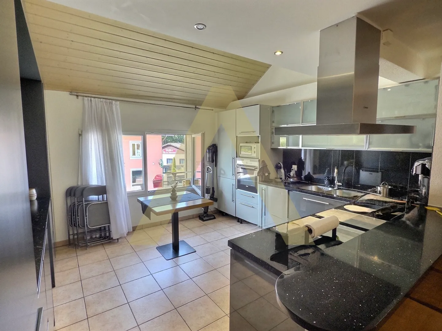 Maison multifamiliale avec potentiel locatif - Photo 6 sur 13