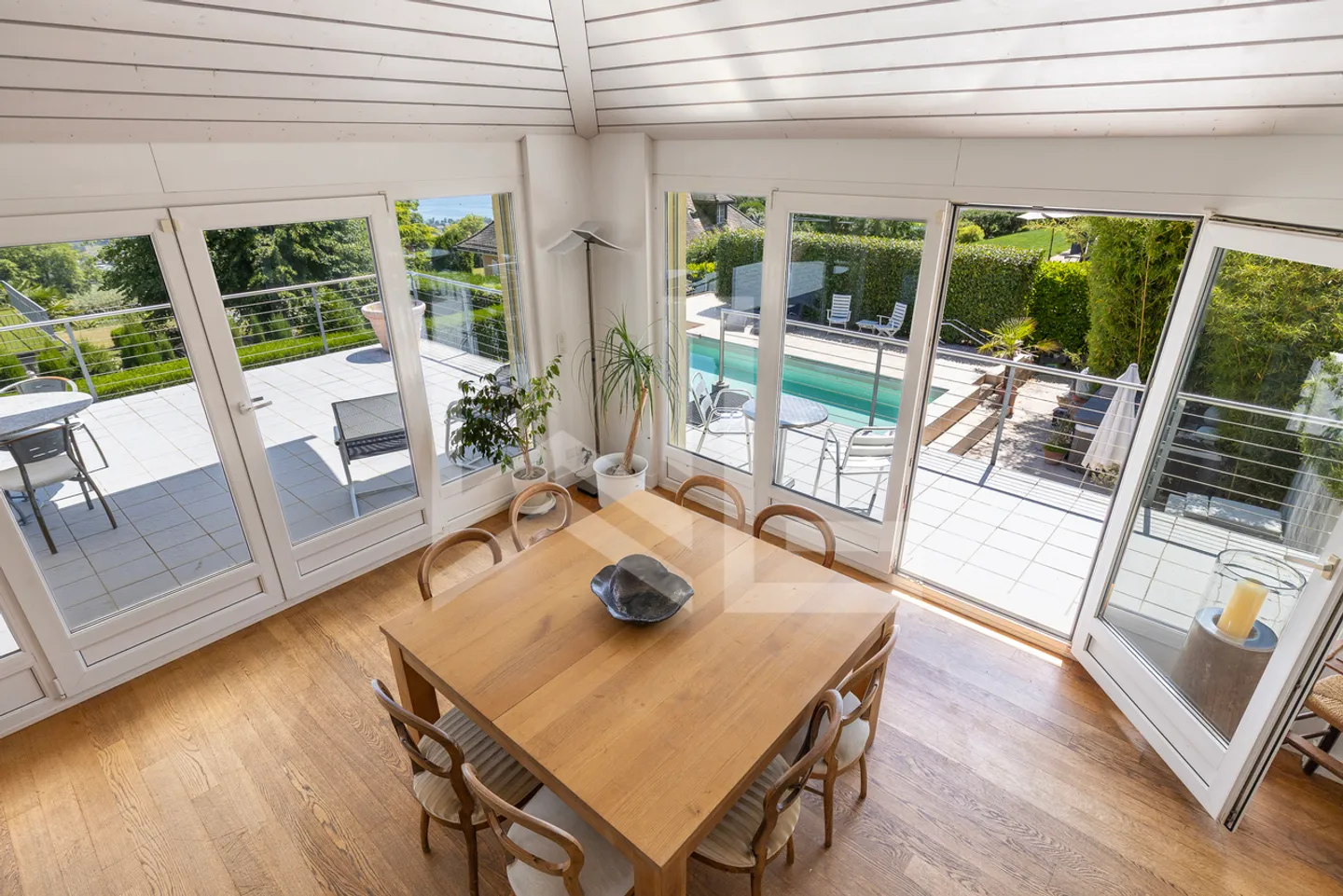 Superbe propriété contemporaine avec vue panoramique - Foto 8 von 13