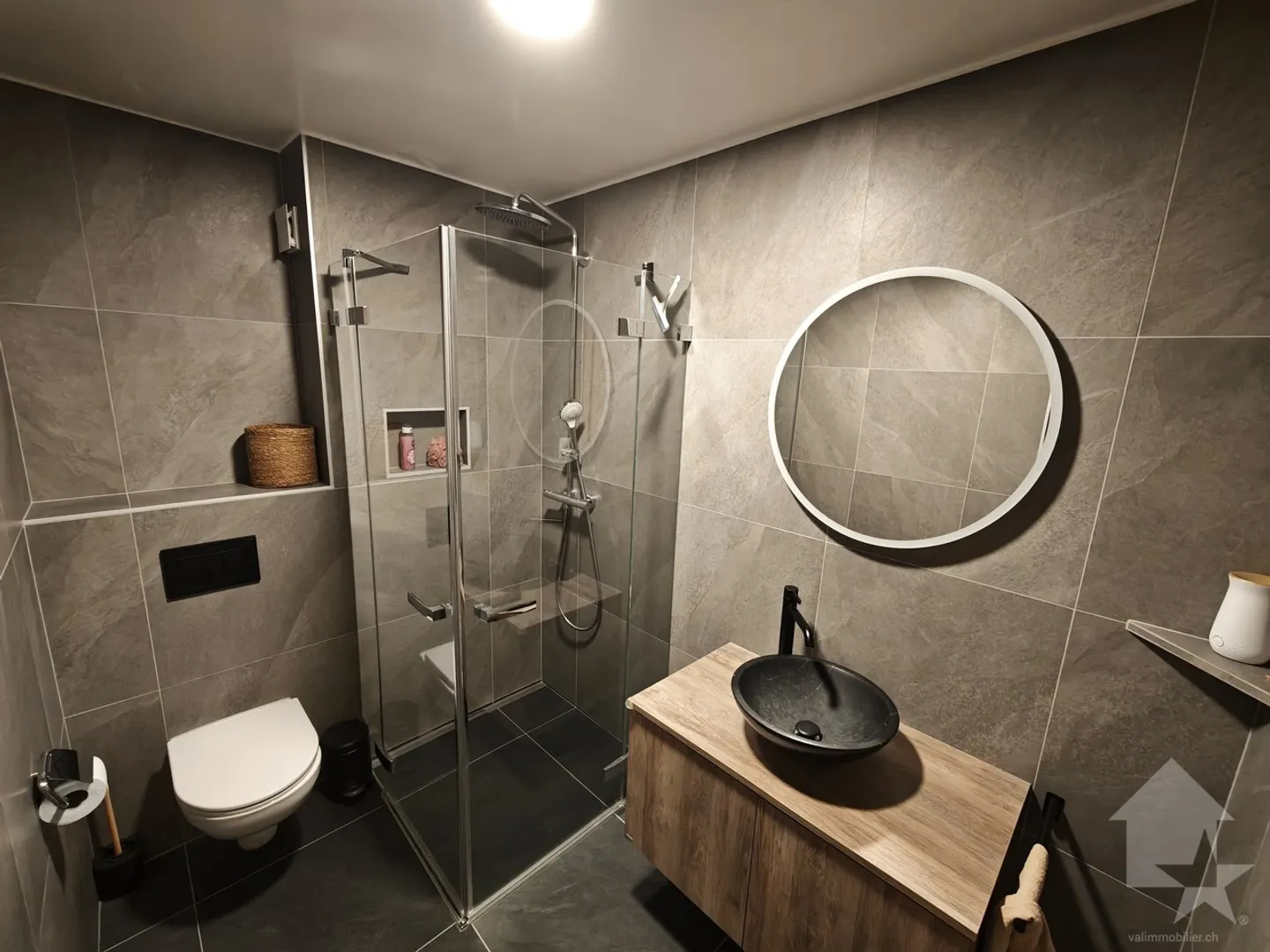 Monthey, superbe Wohnung mit 5,5 Zimmern - Foto 3 von 11