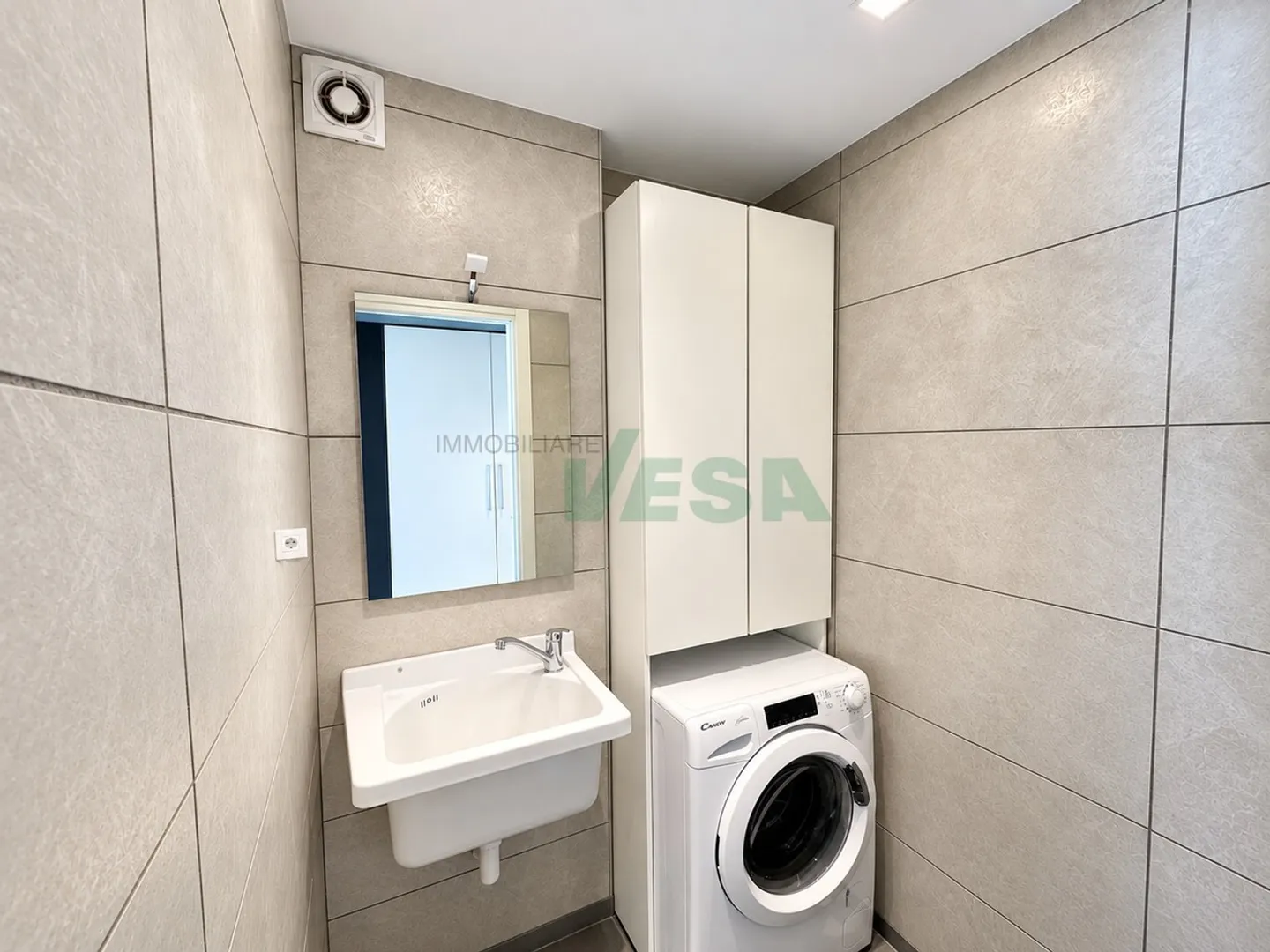Appartement moderne et lumineux de 2 pièces avec belle vue sur le lac - Photo 10 sur 11