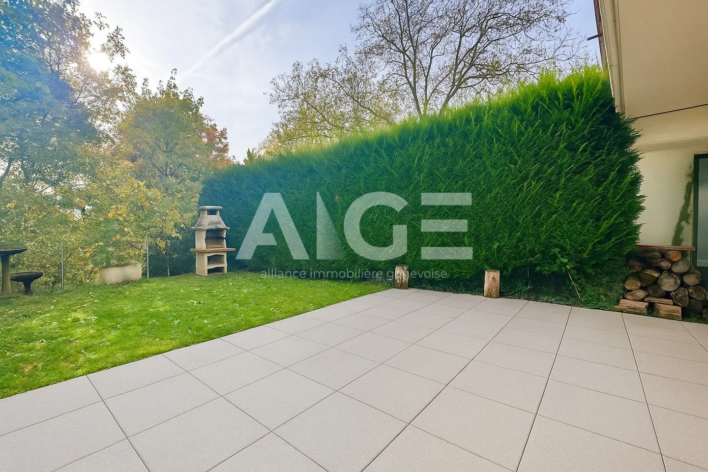 Schöne Villa mit unabhängigem Studio - Foto 12 von 13