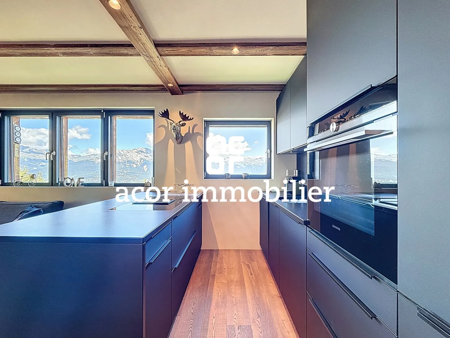 Magnifico chalet completamente ristrutturato situato ai Mayens-de-Sion - Foto 4 di 11