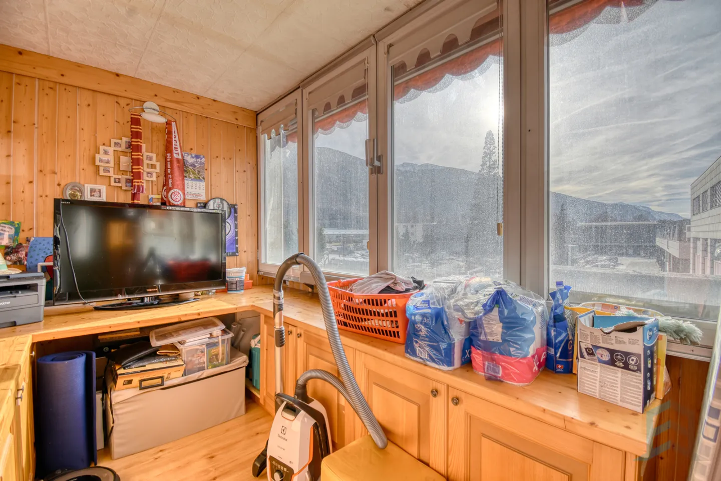 Exclusive 4 ½ room apartment of 122m² in a neighborhood south of Sierre - Photo 9 of 11