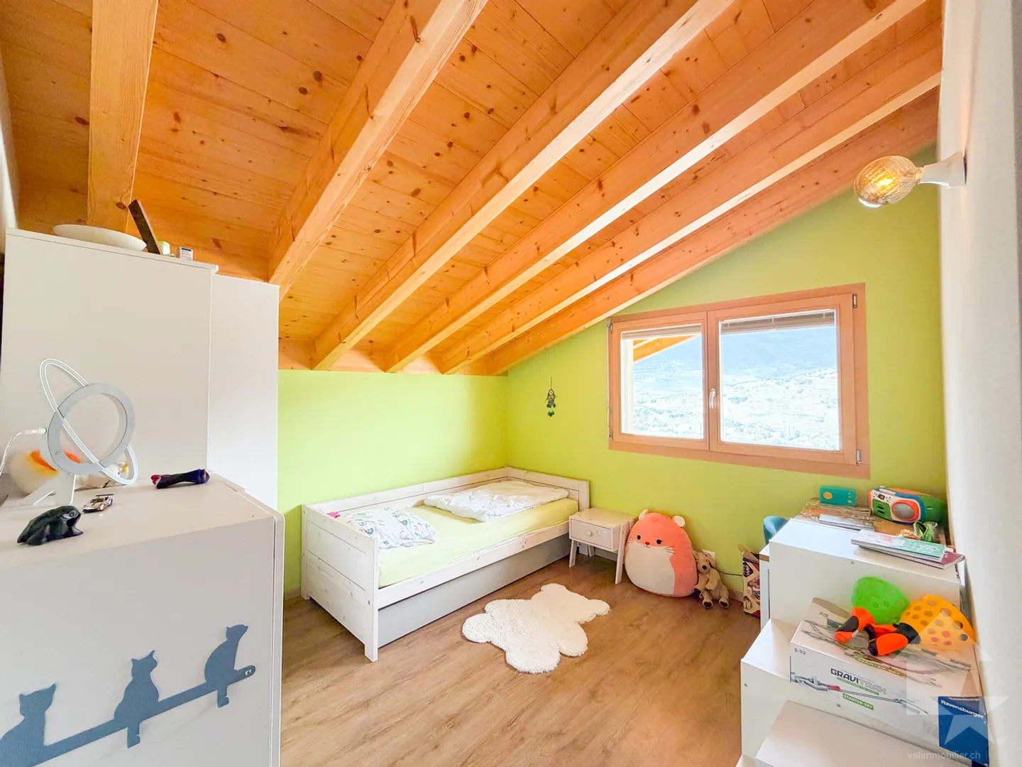 Superb house with panoramic view - Photo 9 of 13