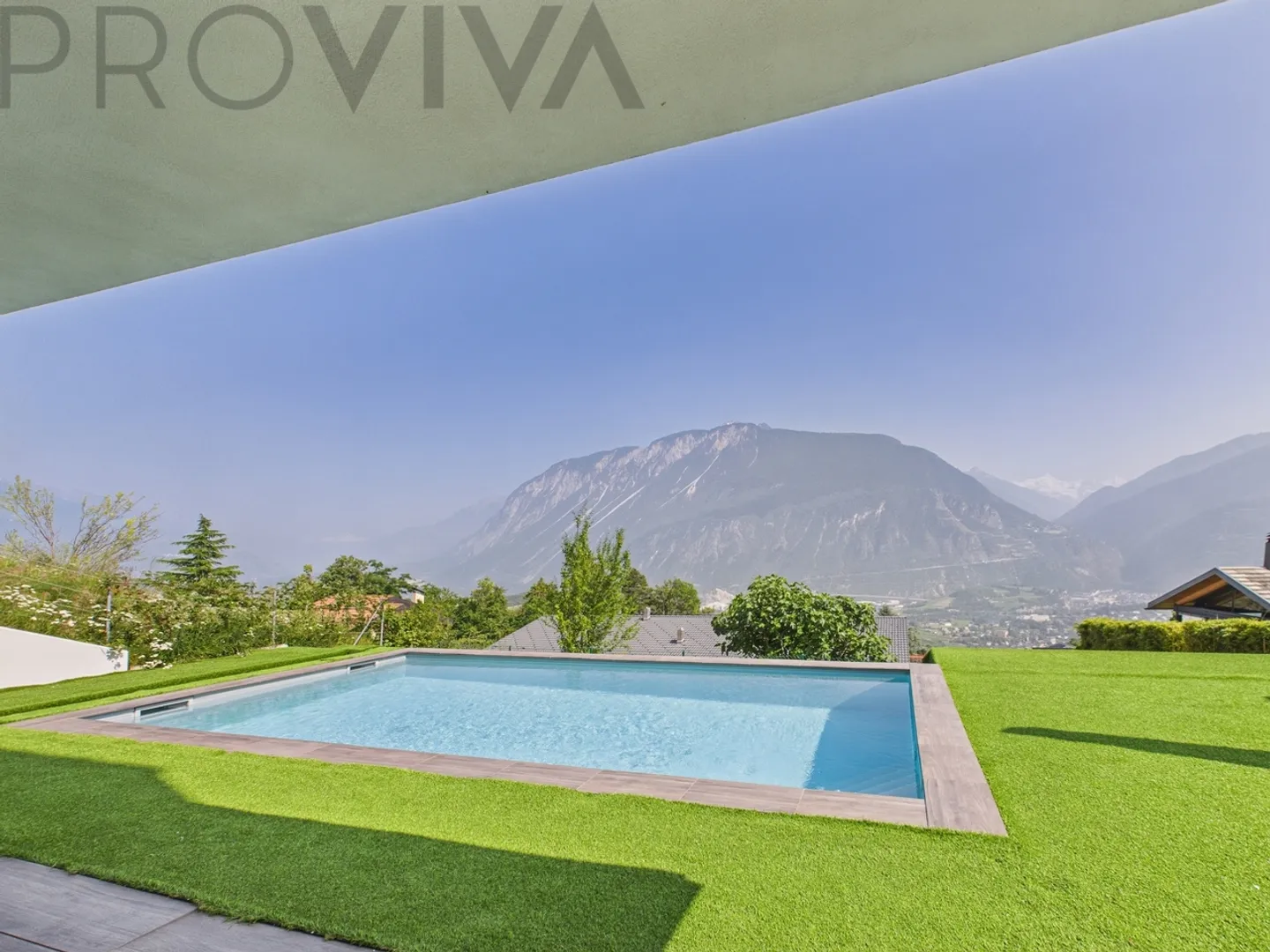 Luxuriöse Villa mit Salzwasserpool und unvergleichlichem Talblick - Foto 6 von 8