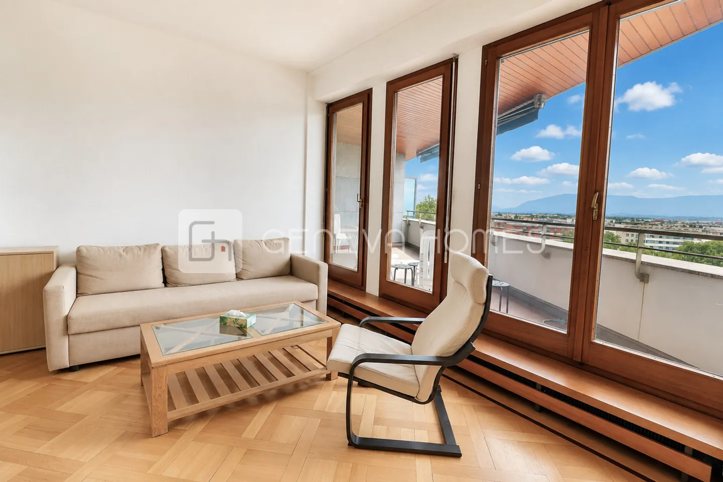 Appartamento luminoso con vista libera - Foto 4 di 9