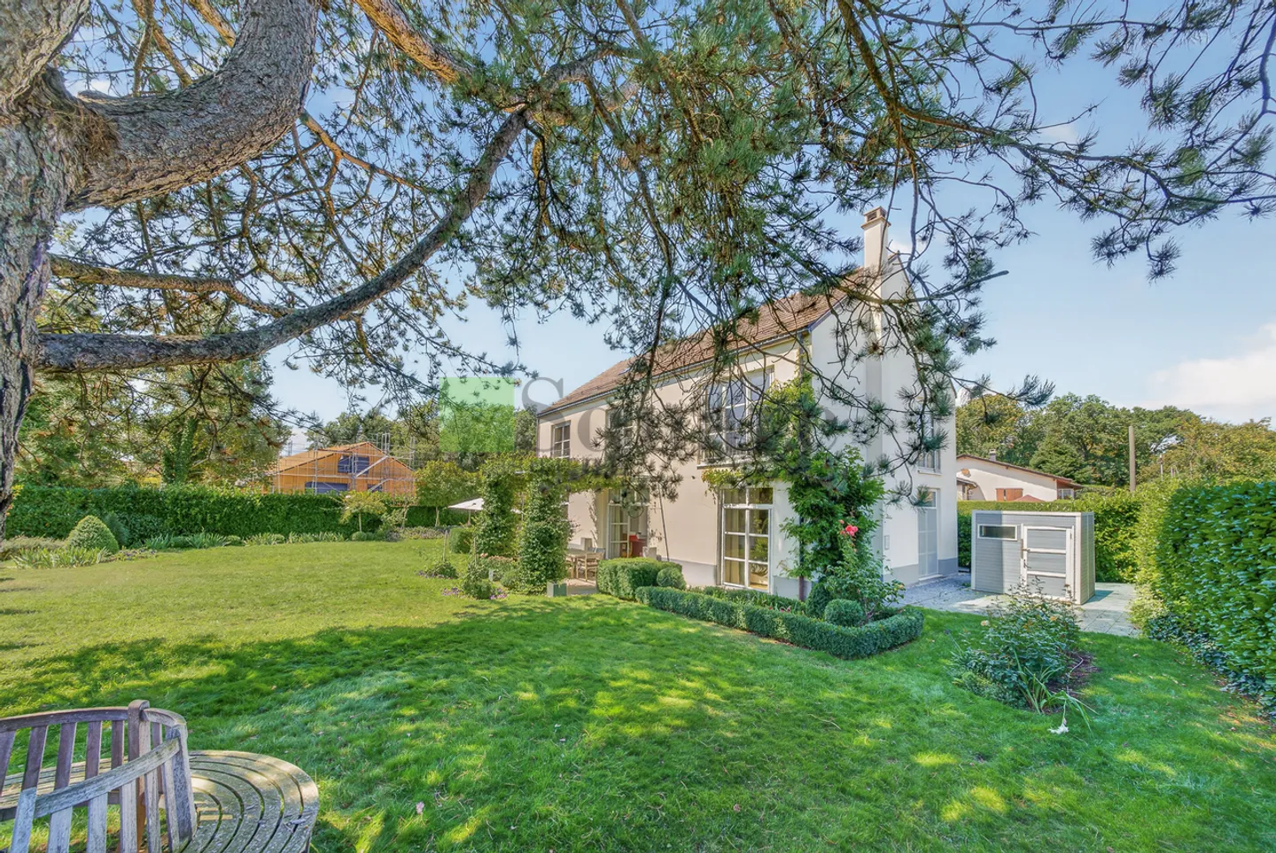 Magnifica villa indipendente di 7 stanze con giardino - Foto 2 di 13