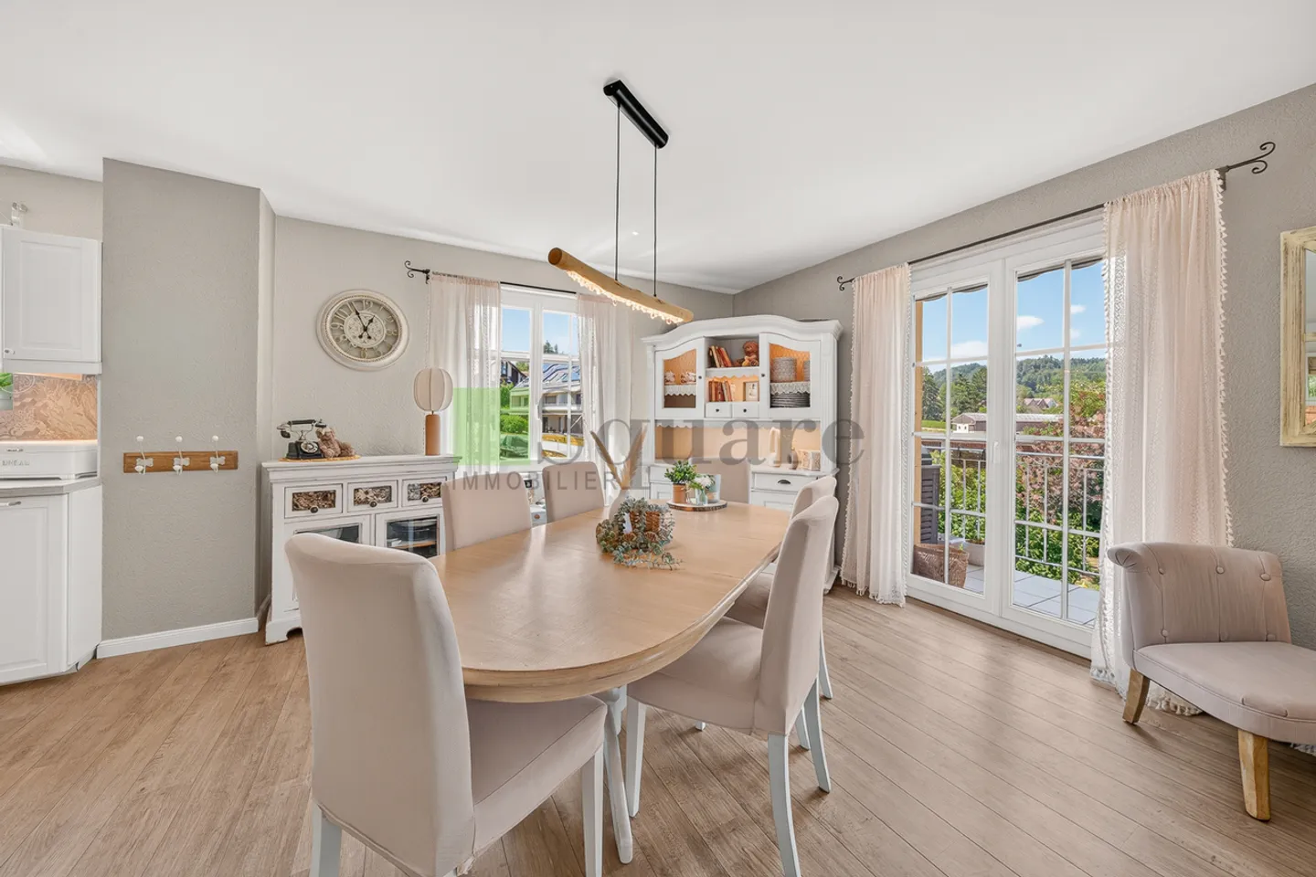 Magnificent duplex apartment with unobstructed view - Photo 4 of 13