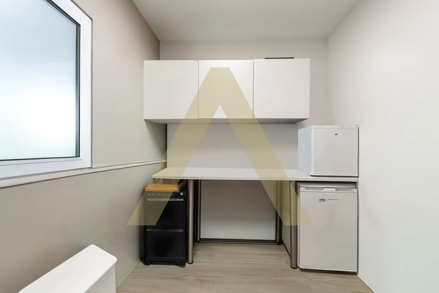 Very nice commercial space close to the center of Montana - Photo 6 of 9