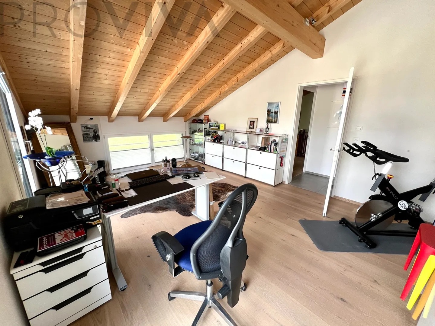 Helle und moderne Dachwohnung mit Alpenblick - Photo 4 of 9