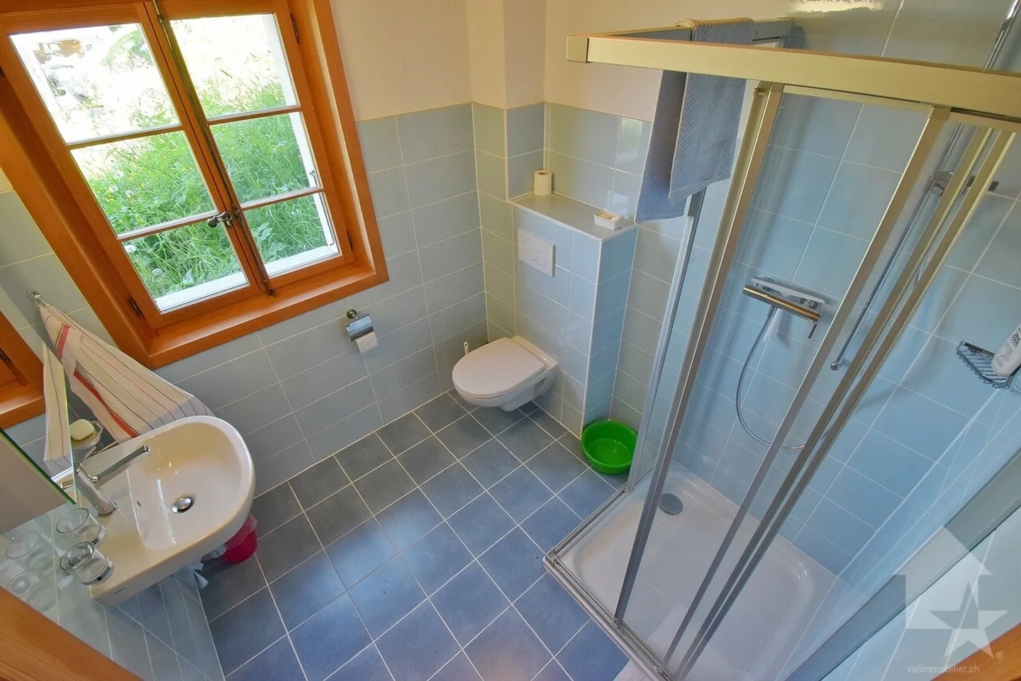 Magnificent mountain chalet in a quiet and spacious area - Photo 13 of 13
