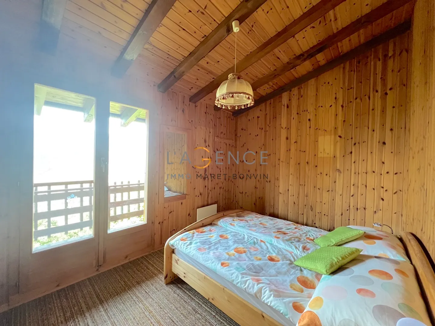 CHALET TRADITIONNEL AVEC VUE IMPRENABLE - Photo 5 sur 12