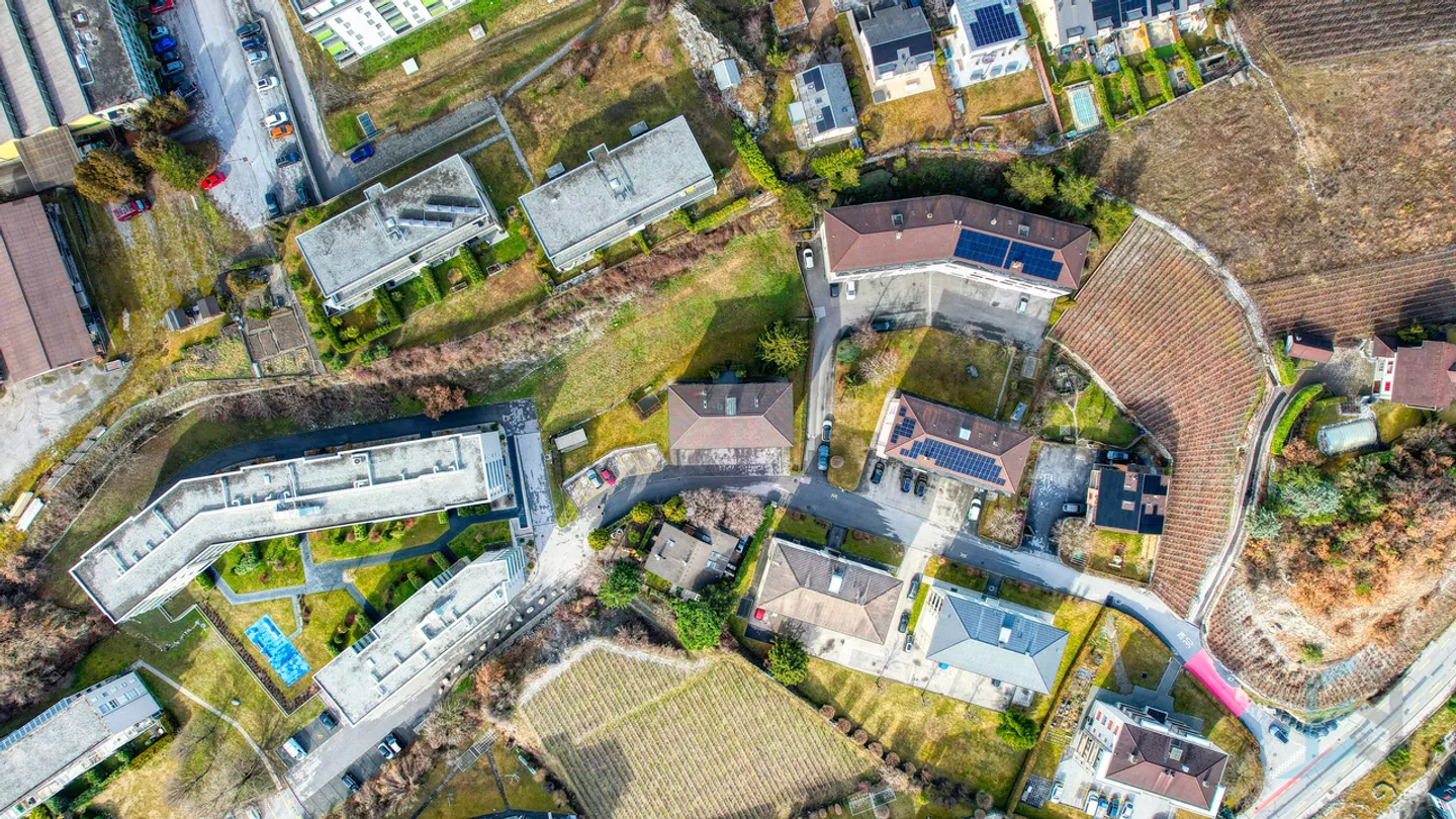 Exclusive Beautiful 3 ½ Room Apartment Close to the Center - Photo 13 of 13