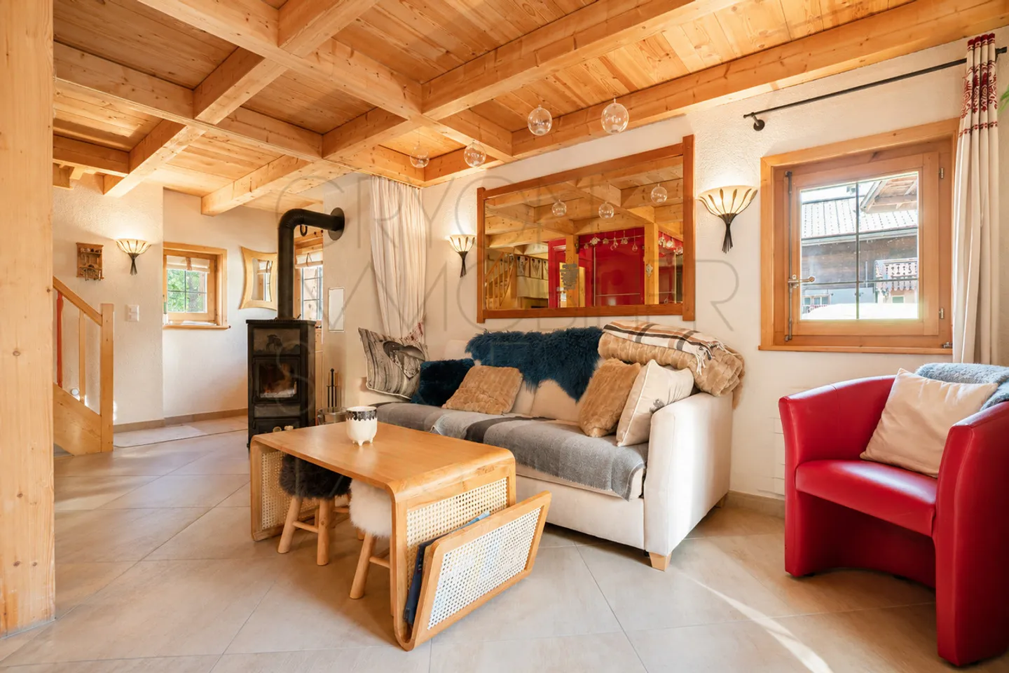 Chalet in Gryon - 110 m² fully renovated in the heart of the village - Photo 3 of 13