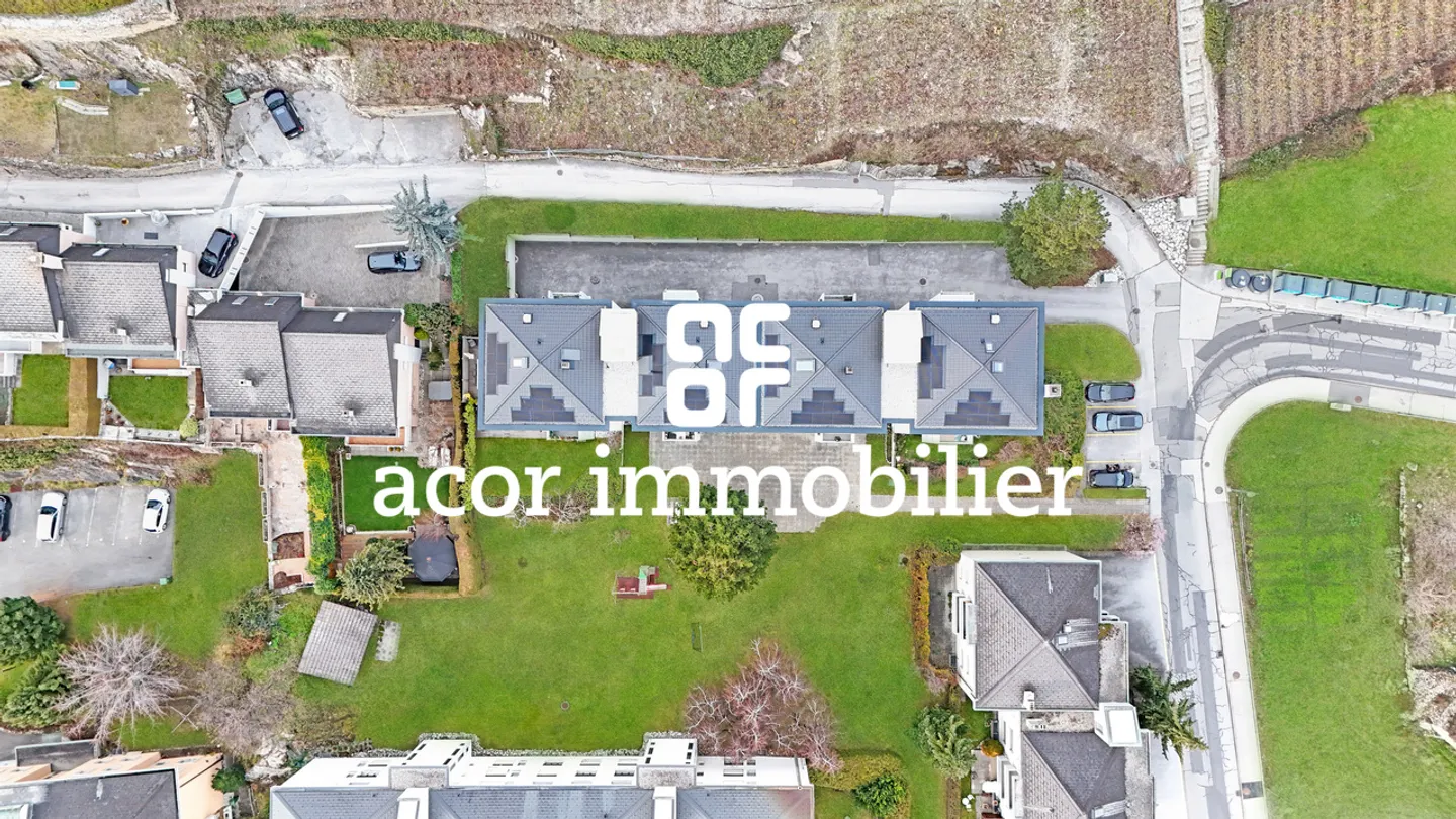 Charming duplex penthouse - Sought-after Gravelone district! - Photo 5 of 5