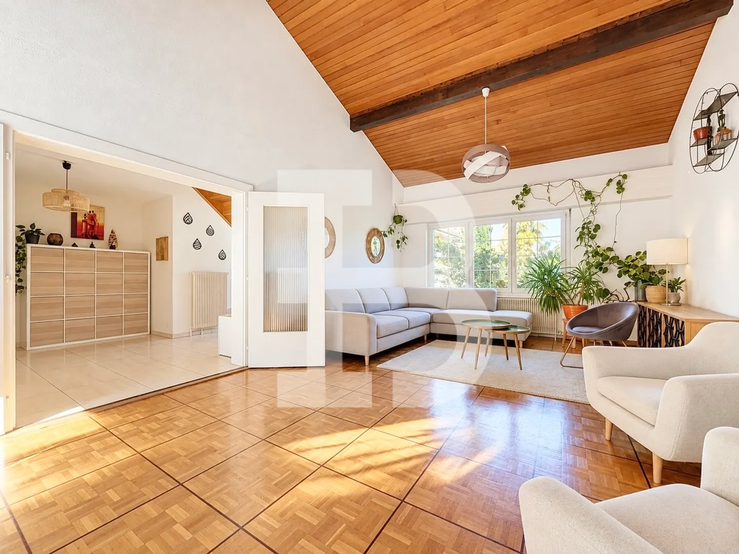 Incantevole villa a schiera con 6 camere da letto - Foto 4 di 13