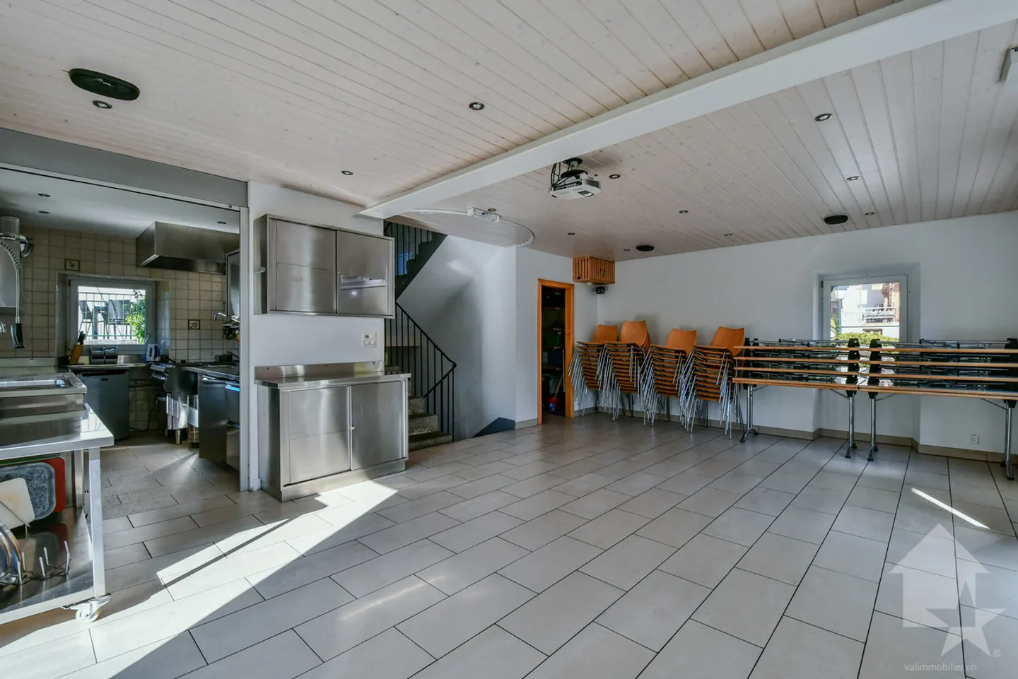 Casa di ospitalità di 497 m² con appartamento indipendente - Foto 2 di 13