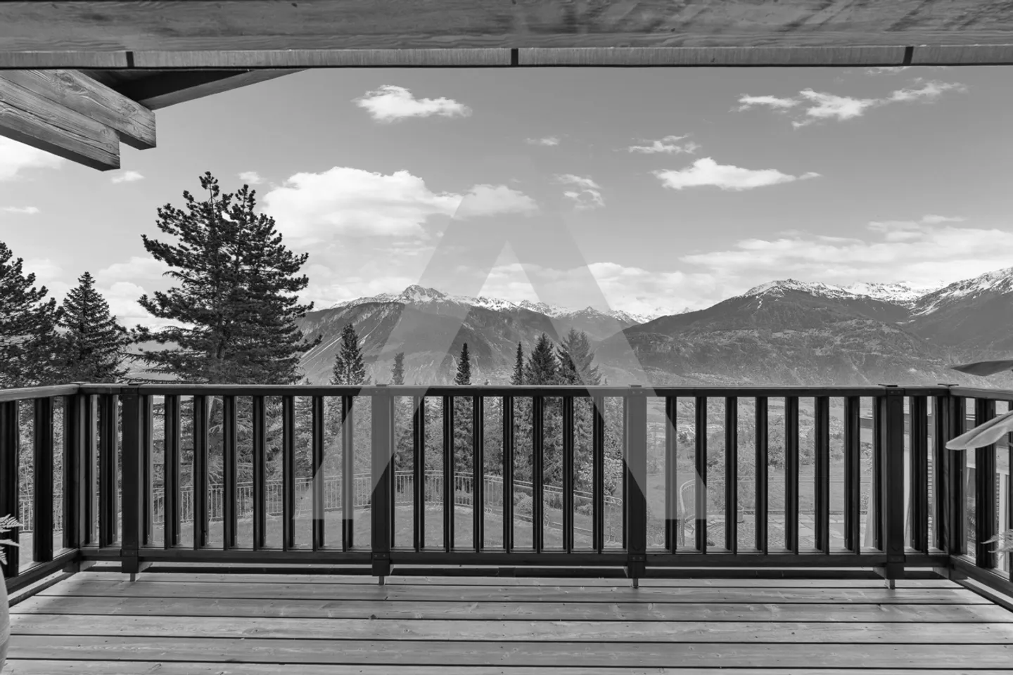 Chalet exclusif avec Spa - Photo 3 sur 8