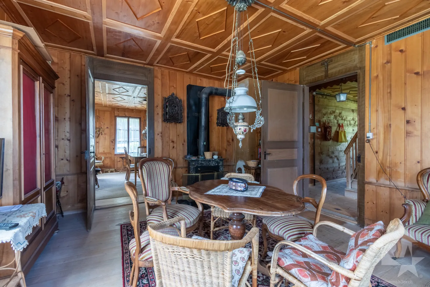 Authentique chalet de caractère au coeur de Morgins - Photo 2 sur 13