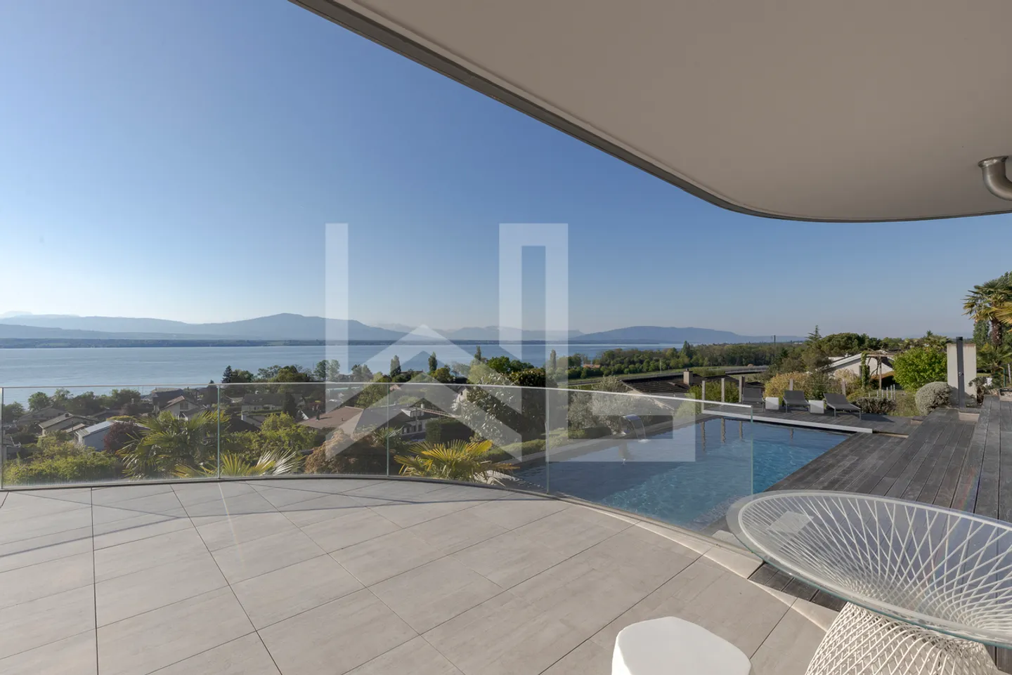 Propriété contemporaine d'exception - Vue panoramique lac - Photo 8 sur 13