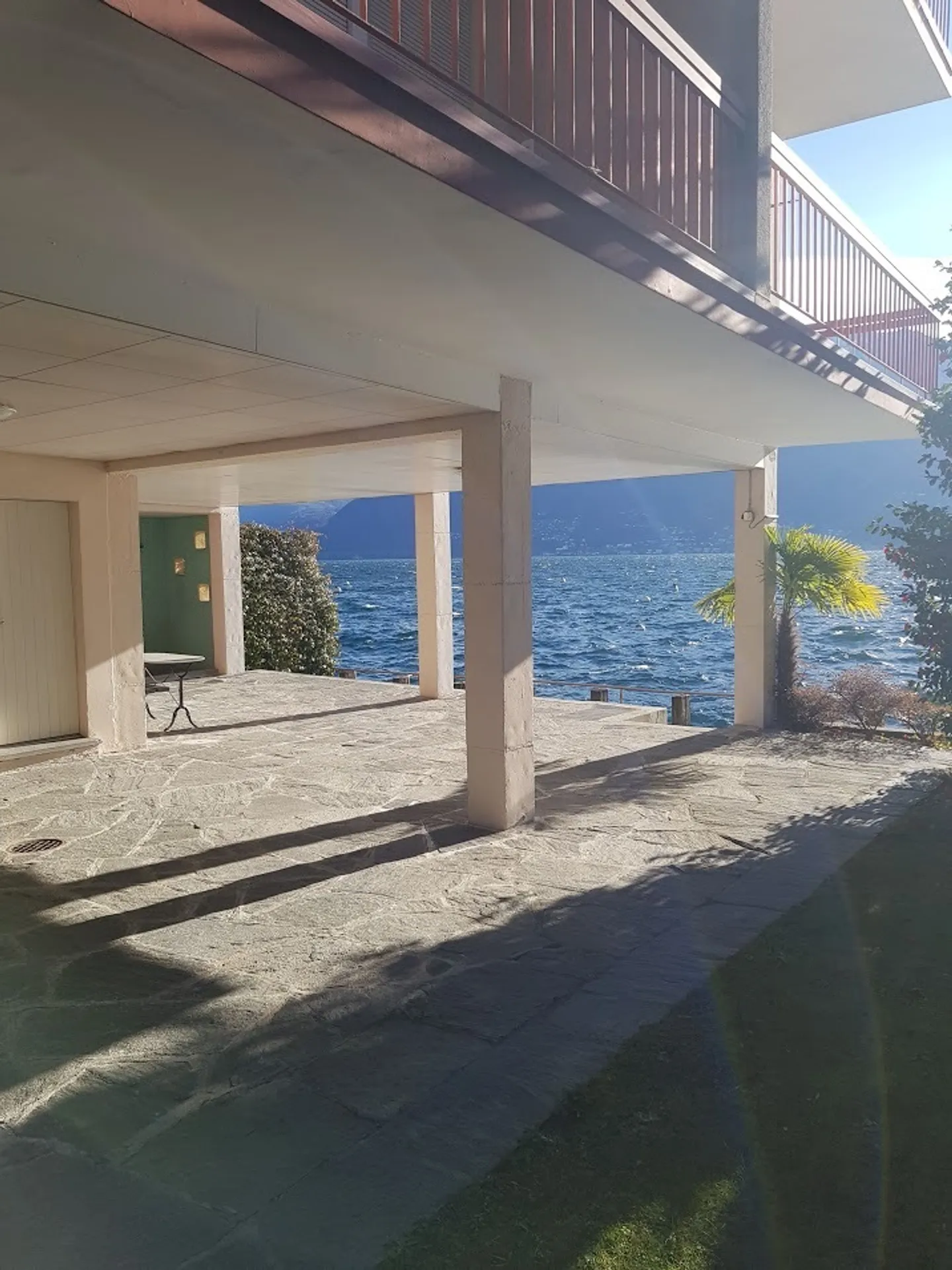 MINUSIO, 2 1/2 room apartment for rent on the lake - Photo 1 of 7