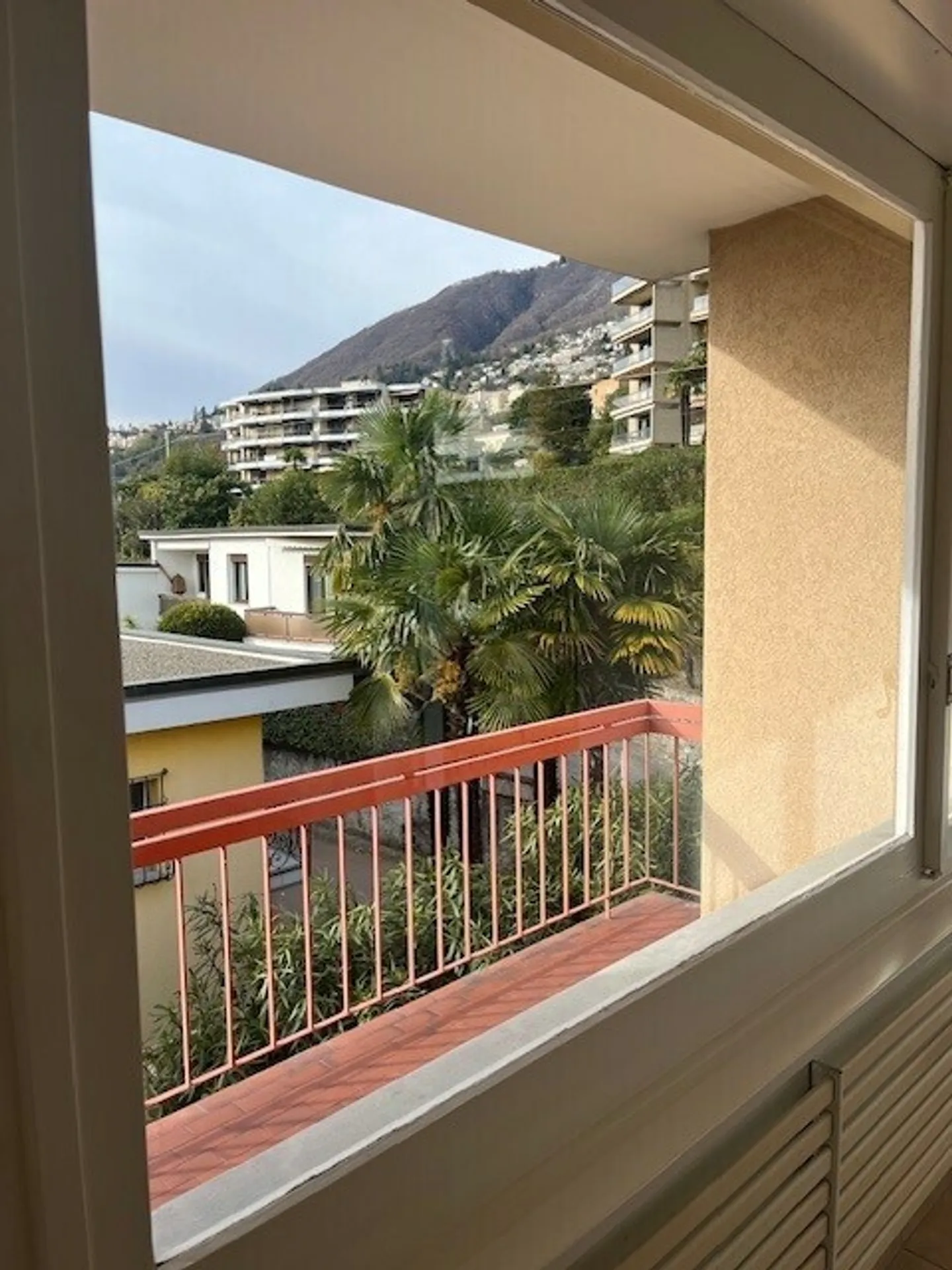 MINUSIO, 2 1/2 room apartment for rent on the lake - Photo 7 of 7