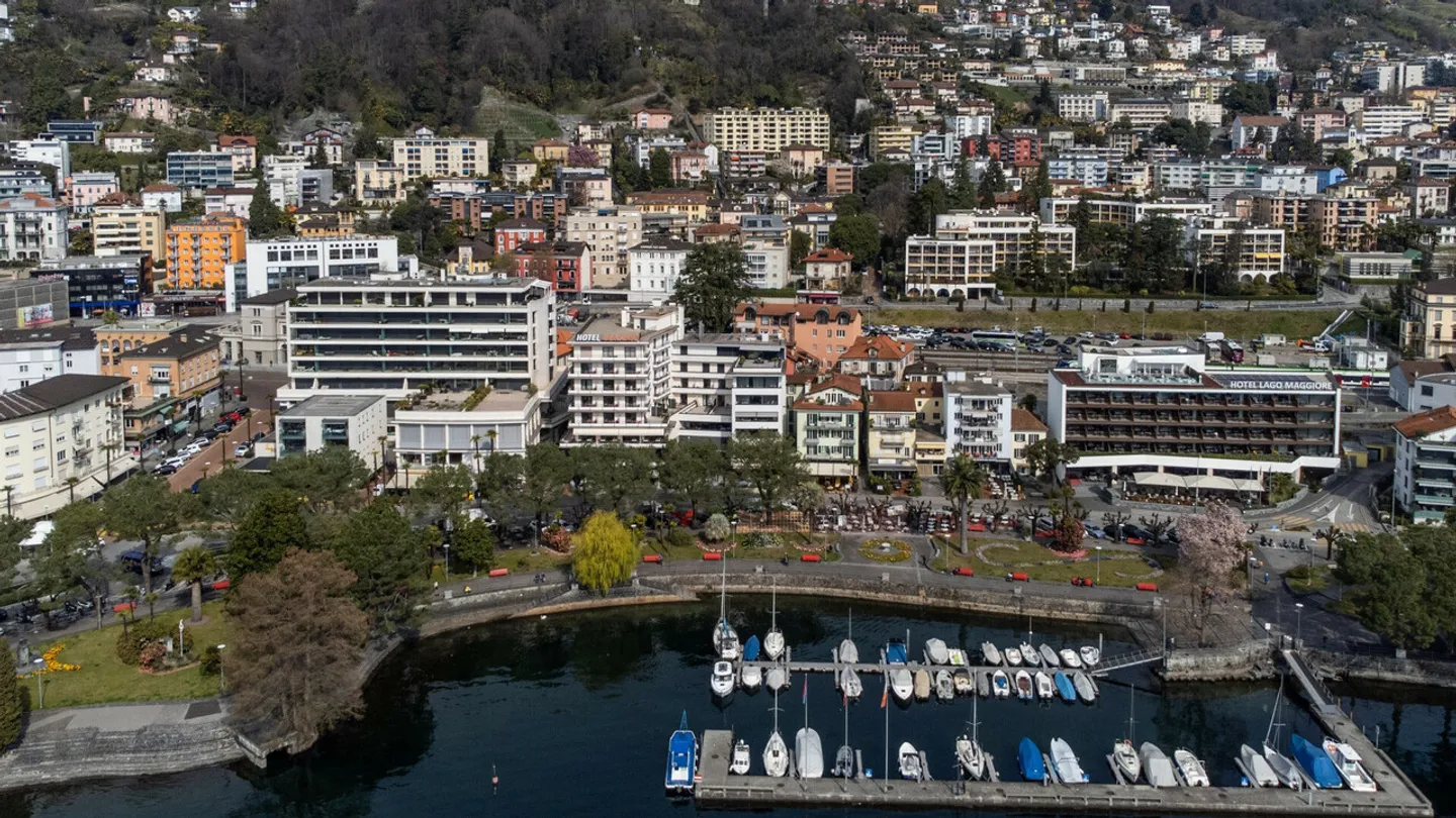 MURALTO - Wir verkaufen eine Wohnung auch als Zweitwohnsitz - Foto 2 von 13