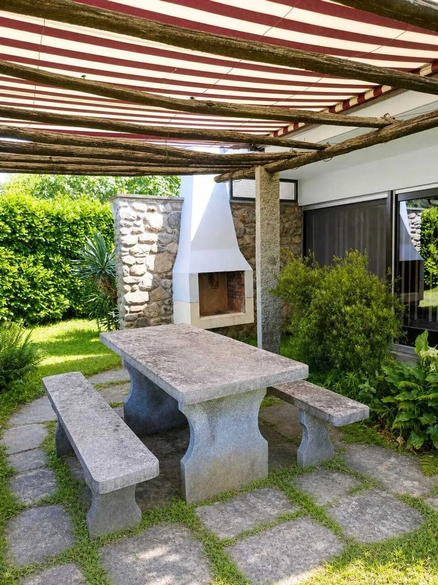 BELLINZONA/GALBISIO - Villa unifamiliare con grande giardino - Photo 8 sur 13