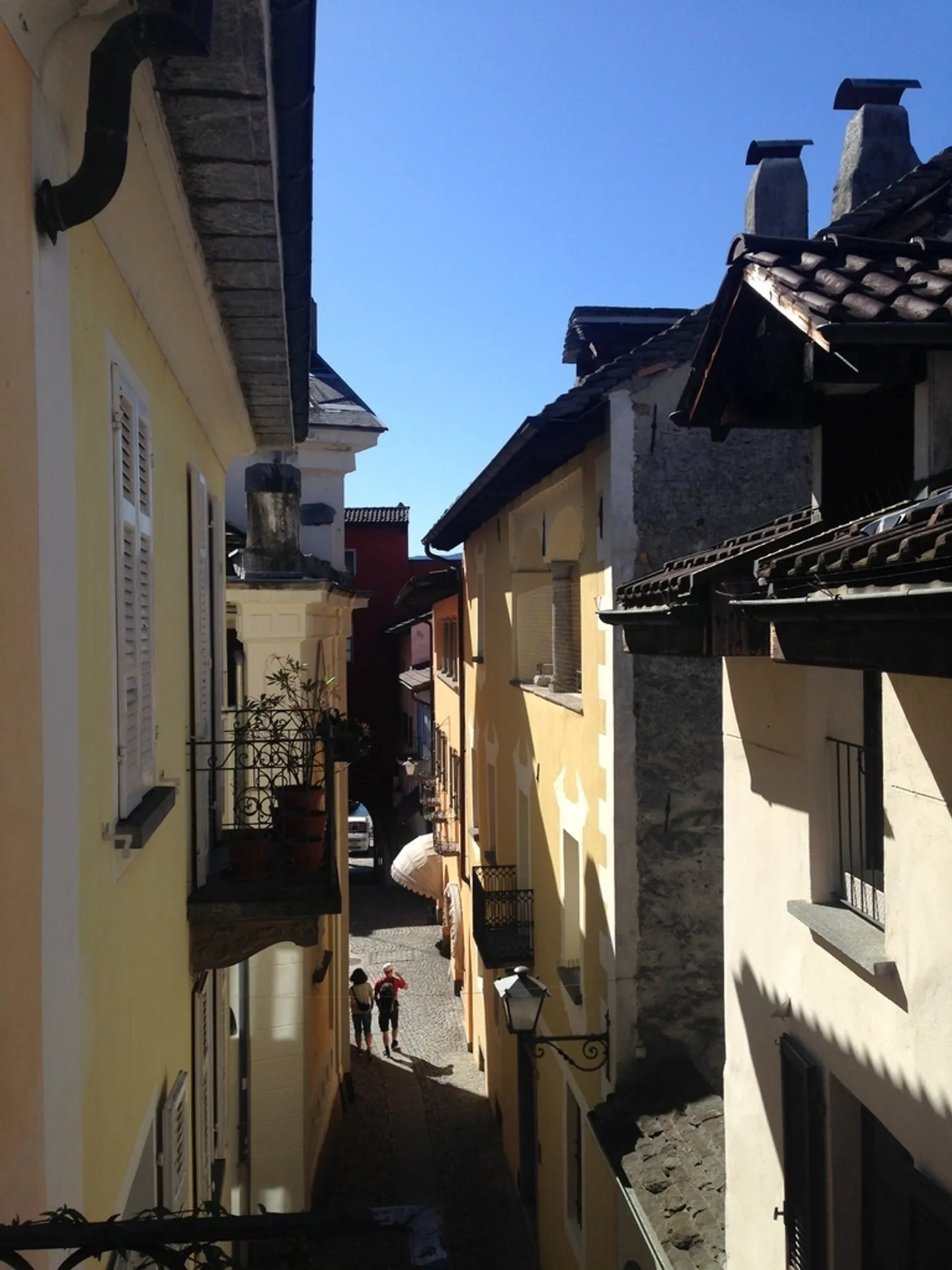 ASCONA, NOUS LOUONS UN APPARTEMENT MEUBLÉ DE 1 1/2 PIÈCES - Photo 1 sur 8