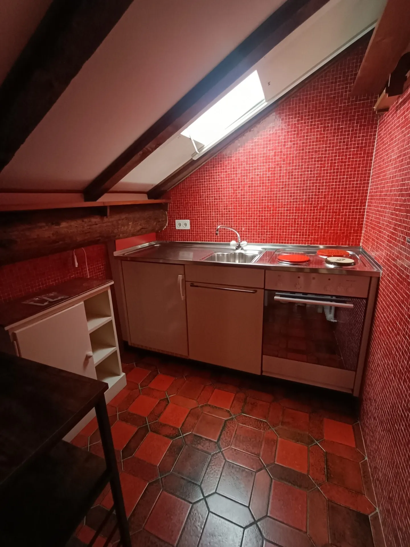 ASCONA, NOUS LOUONS UN APPARTEMENT MEUBLÉ DE 1 1/2 PIÈCES - Photo 5 sur 8